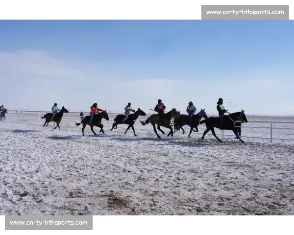 锡林郭勒蒙古马超级联赛总决赛燃情开赛 万马奔腾演绎草原速度与激情