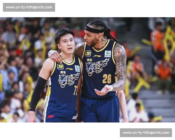 首钢 100 万签黄荣奇!辽宁锁定双外援,北控外教求职