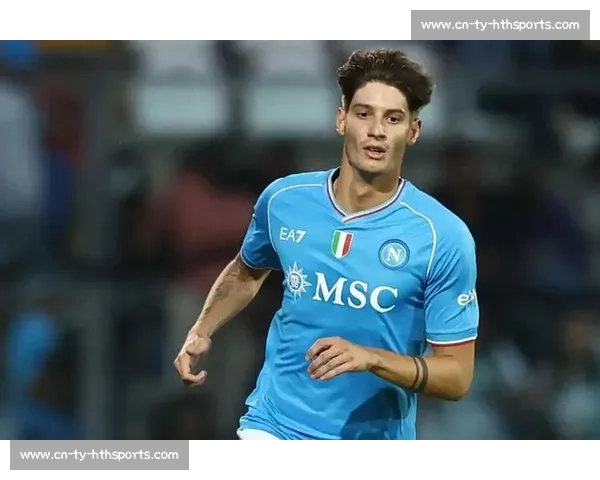 意甲双雄竞逐那不勒斯右后卫扎诺利